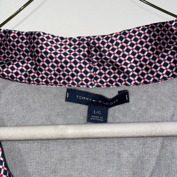 Ladies Hilfger sweater - Picture 2 of 3